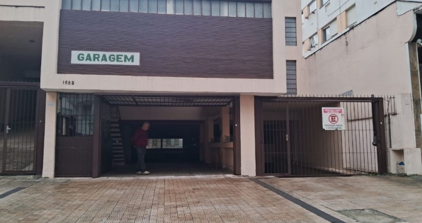 Garagem para alugar na Rua Duque de Caxias, 1683, Centro Histórico, Porto Alegre