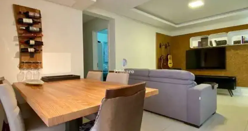 Apartamento com 3 quartos, sendo 1 suíte,  semimobiliado, 1 vaga de garagem