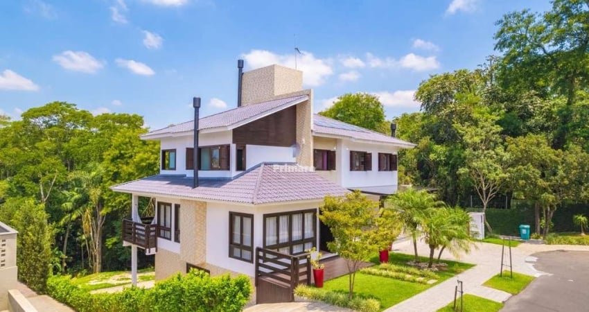 Casa em condominio fechado 4 quartos e terreno enorme