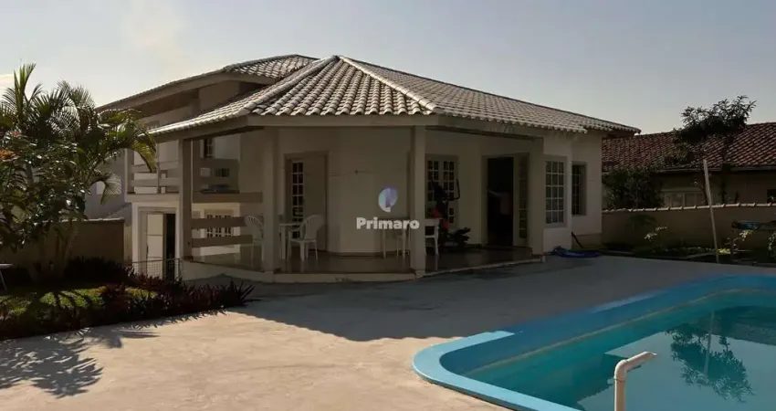 Casa a venda proximo ao Centro de Criciuma com piscina
