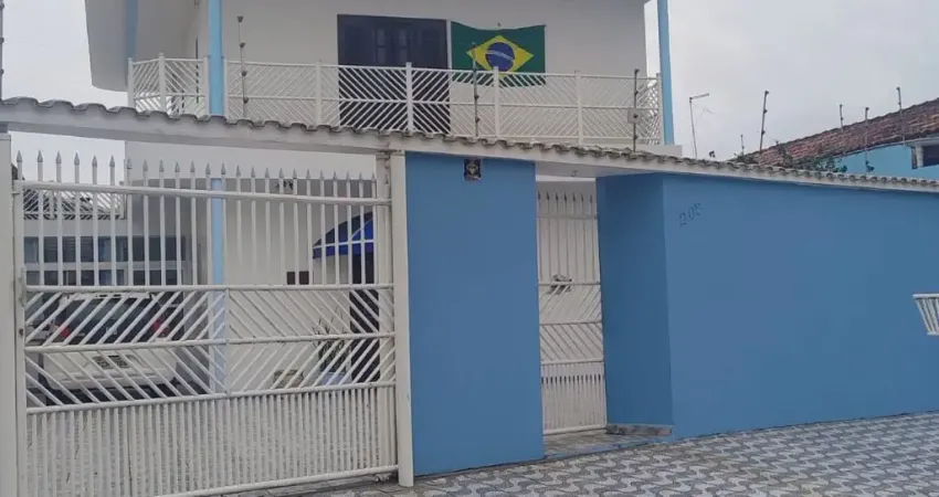 Lindo sobrado em oportunidade, à venda, 03 dormitórios (sendo 2 suítes) 200 metros da praia, bairro Flórida, Praia Grande/SP.