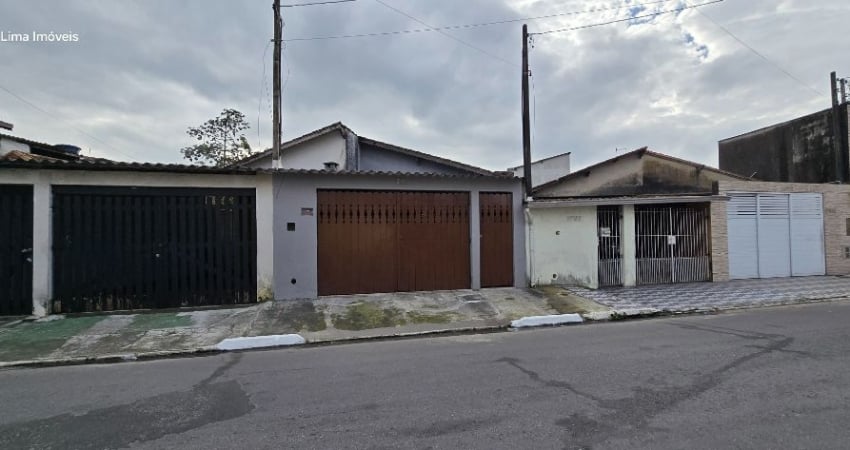 Casa térrea à venda, área total do terreno 125m², 01 Dormitório, Balneário Esmeralda Praia Grande/SP.