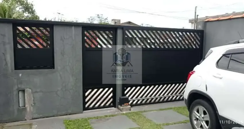 Linda Casa à venda com 03 Dormitórios, 01 Suíte, 02 Banheiros, 04 Vagas, em Maitinga - Bertioga