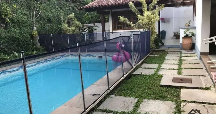 Casa em condomínio fechado com 3 quartos à venda na Rua Cinco, Itaipu, Niterói