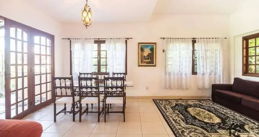 Casa em condomínio fechado com 5 quartos à venda na Estrada Washington Luís, Sapê, Niterói