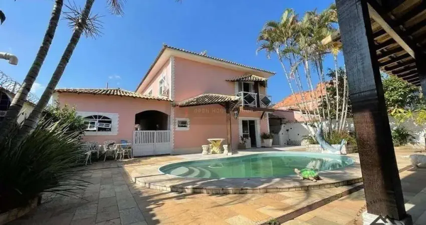 Casa com 5 quartos à venda na Rua Quatro, Itaipu, Niterói