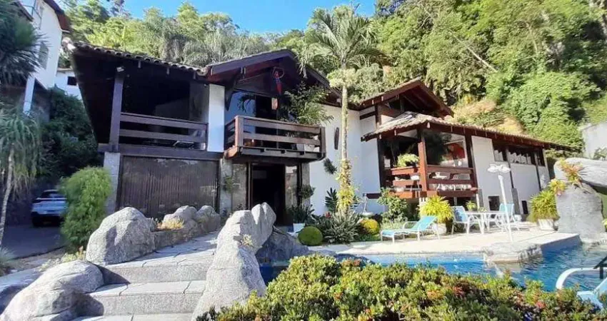 Casa com 4 quartos à venda, 551 m² por r$ 2.470.000 - itaipu - niterói/rj