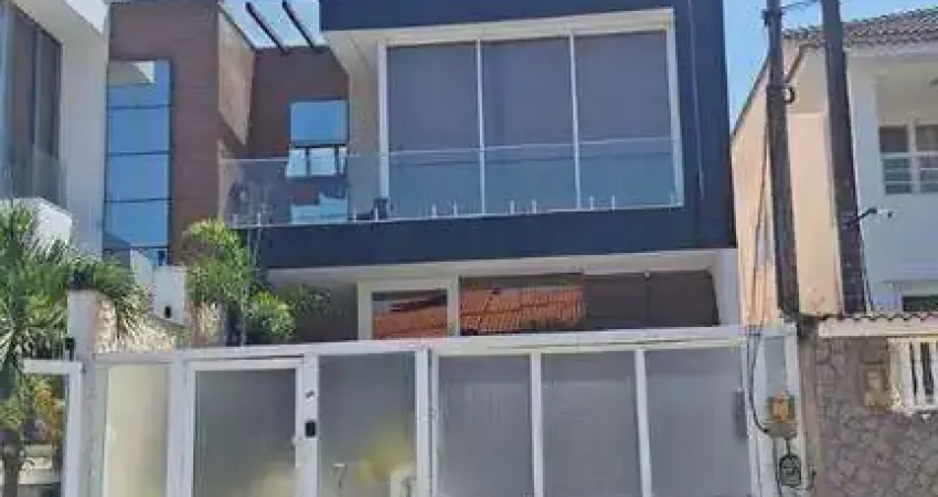 Casa em condomínio fechado com 3 quartos à venda na Rua José de Carvalho Heitor, Camboinhas, Niterói