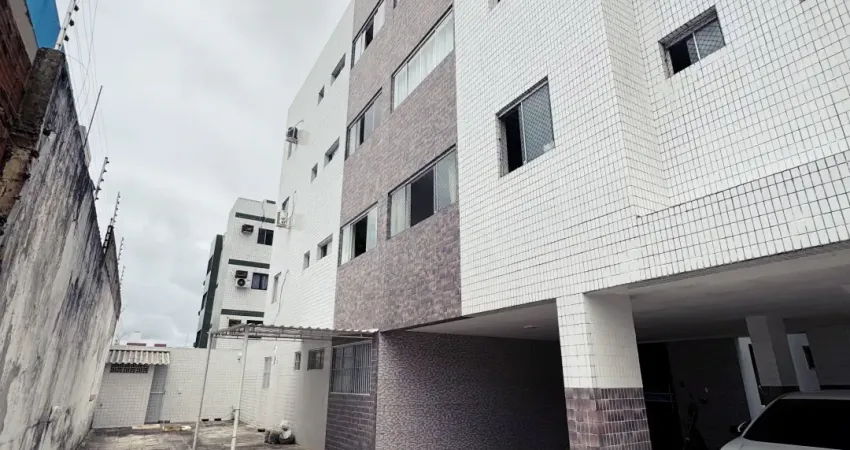 Apartamento nos bancários - 3 quartos (1 suíte)  •  1 vaga coberta + box na garagem