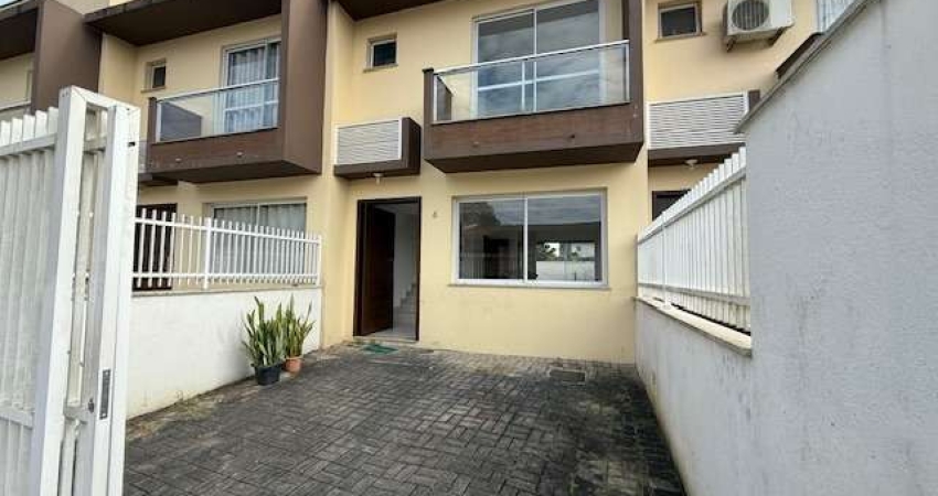 Casa com 2 quartos à venda no Floresta, Joinville 