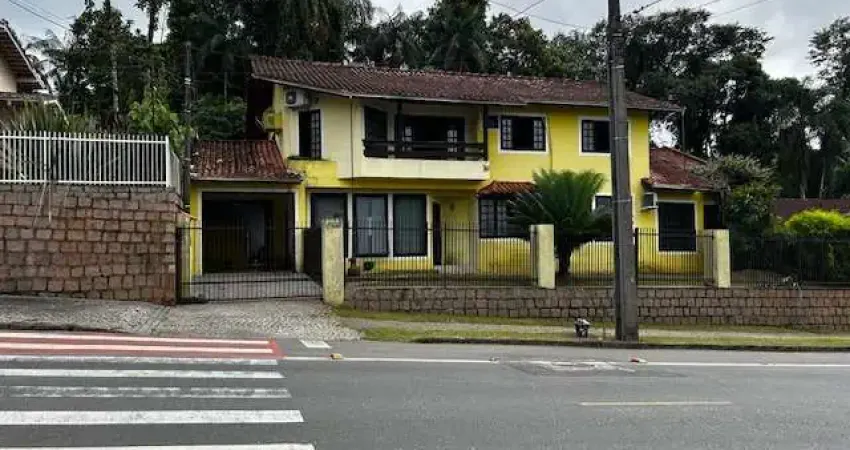 Casa com 4 quartos à venda no América, Joinville 