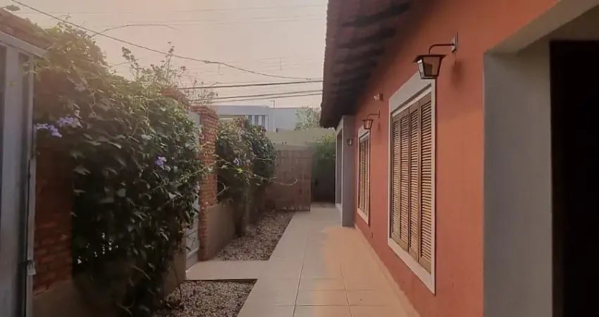 Casa com 4 quartos à venda na Rua Malaia, 100, Jardim Shangri-La, Cuiabá