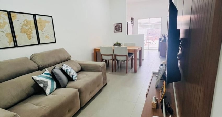 Casa à venda em condomínio Fechado em Várzea Grande MT