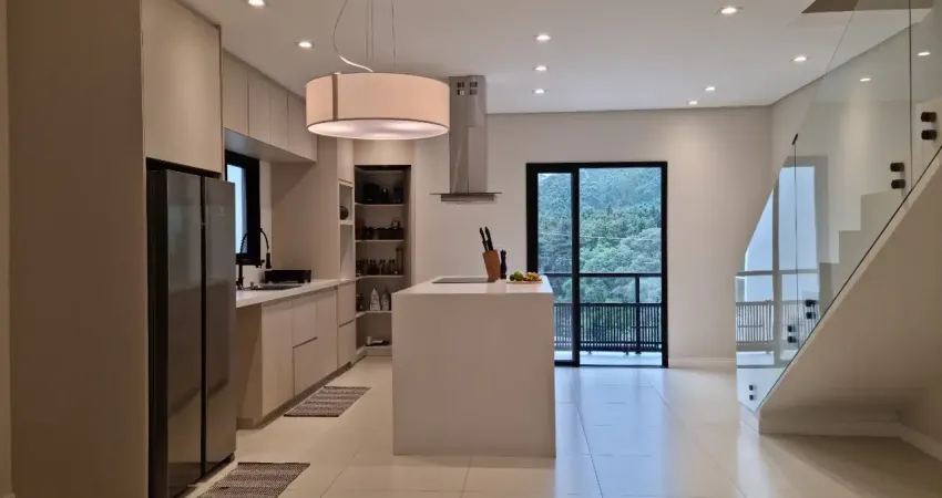 Extraordinária residência semi-porteira fechada com piscina e área gourmet com vista livre no portal dos ipês 3 - cajamar