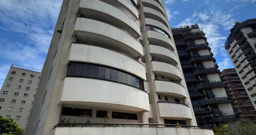 Apartamento à venda com 4 Suítes, 250m² e depósito- Vila Andrade, São Paulo.