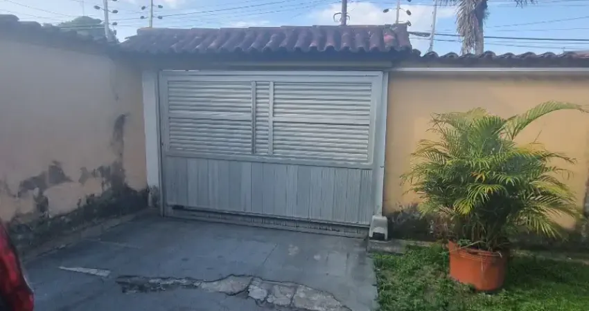 Casa com 3 quartos à venda na Rua Tróia, 252, Planalto, Manaus