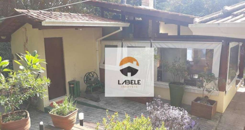 Casa - 4 suítes - 280 m² - Granja Viana - Carapicuíba
