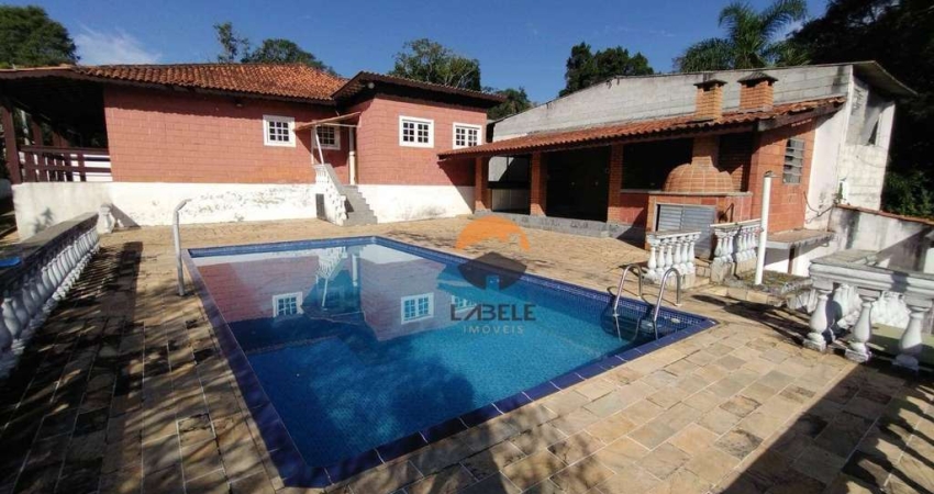 Casa - 3 Dormitórios - Condomínio  Chácara Rincão - Granja Viana - SP