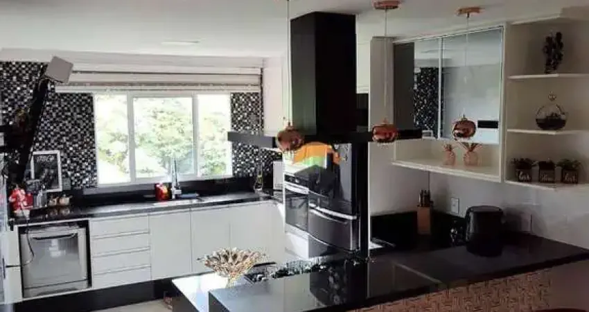 Casa - 3 Dormitórios - Condominio Villa D'este - Granja Viana - SP