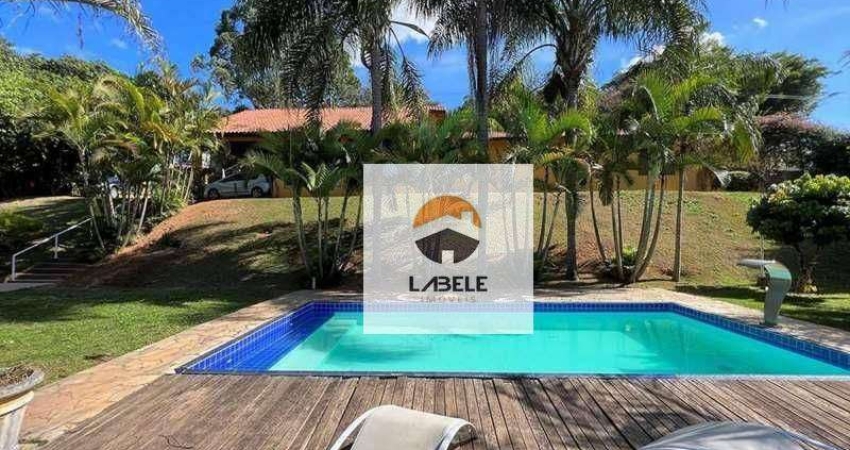 Casa terrea com 4 dorms - Fazendinha - Granja Viana