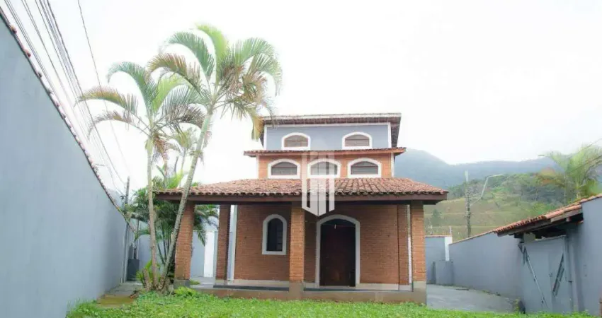 Oasis a Passos da Praia: Casa com 2 Suítes em Caraguatatuba