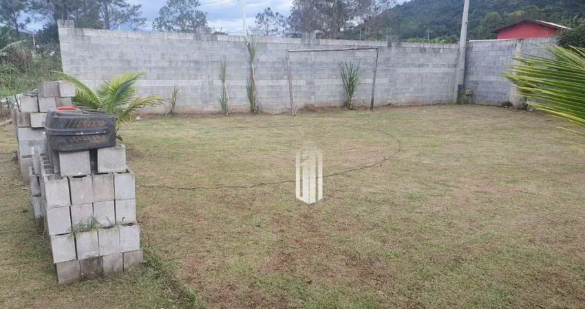 Terreno Plano com Escritura, Pomar e Projeto Aprovado para Casa de Veraneio