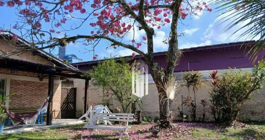 Casa com 4 dormitórios, 256 m² - venda por R$ 2.000.000,00 ou aluguel por R$ 8.284,82/mês - Centro - Caraguatatuba/SP