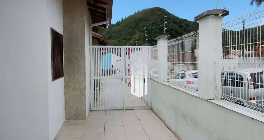 Casa com 2 dormitórios à venda, 56,40 m² - martim de sá - caraguatatuba/sp