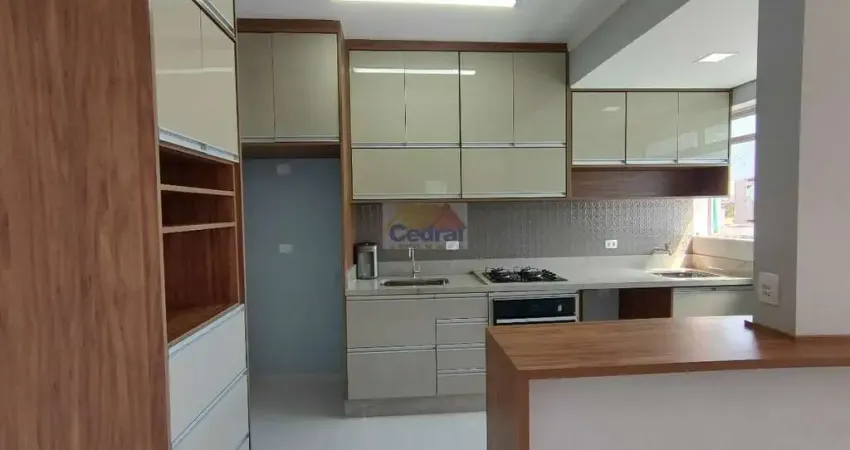 Apartamento com planejados no mogilar - residencial flora i