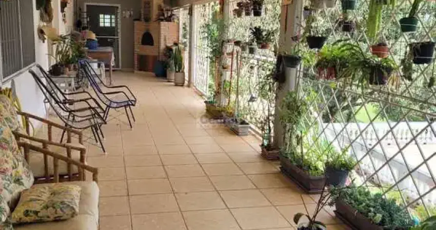 Chácara / sítio com 5 quartos à venda no Centro, Biritiba-Mirim 