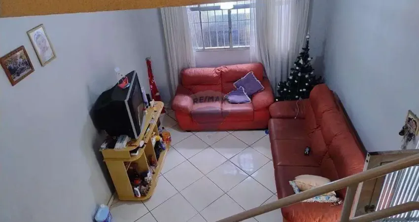 Belíssímo Sobrado no Residencial Rubi - Próximo a Portaria com 2 Vagas de Garagem (Aceita Permuta de Menor Valor)