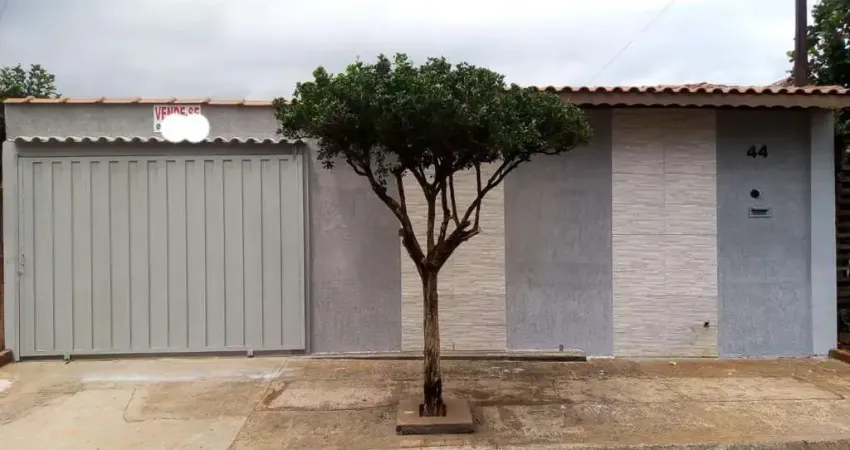 Edícula para Venda em Araras, Ytamarati, 1 dormitório, 2 banheiros, 4 vagas