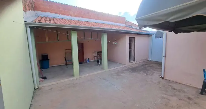 Casa para Venda em Araras, Parque Dom Pedro, 2 dormitórios, 1 suíte, 2 banheiros, 2 vagas