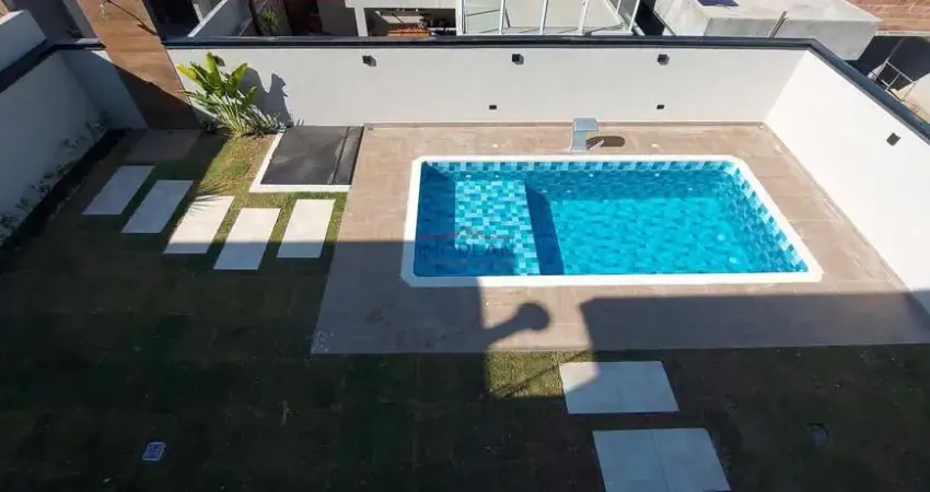 Casa à venda com piscina , espaço gourmet com 241,64 m²  condomínio fechado em a