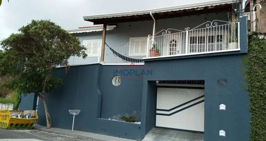 Casa com 3 quartos à venda na Vila Junqueira, Atibaia 