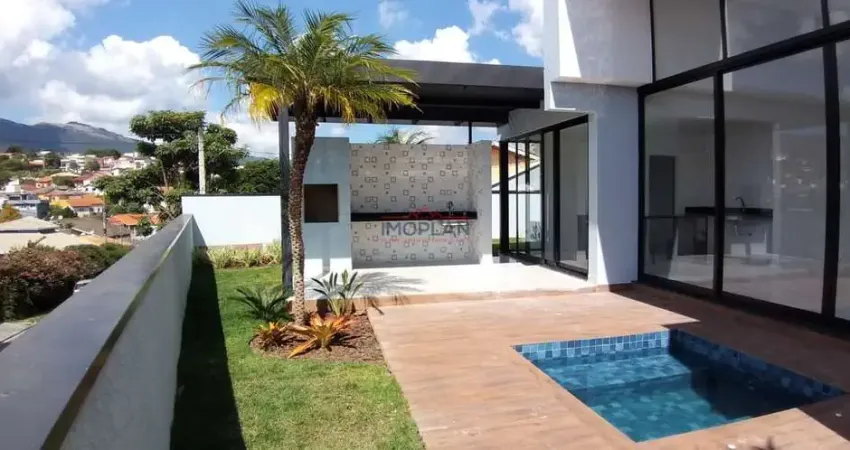 Casa à venda  com 235 m² em ótima localização em Atibaia - SP -Bairro Jardim Pau