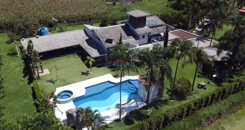 Linda casa  com - 5 dormitórios sendo 5 suites, suite master com hidromassagem c
