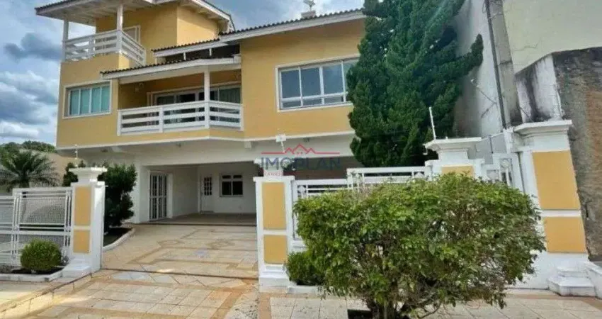 Casa à venda  com 800 m² em uma ótima localização de Atibaia - SP - Vila Santist