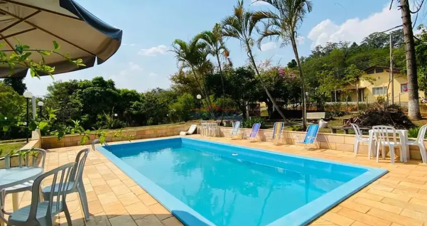 Lindo casa á venda com 475 m² uma ótima localização de Piracaia - SP - Vale do A