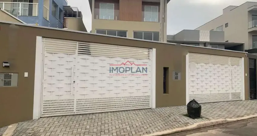 Casa à venda com piscina no Bairo Jardim Paulista em Atibaia/SP