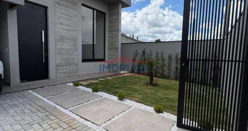 Casa à Venda com 3 dormitórios no Loteamento Serras de Atibaia 2