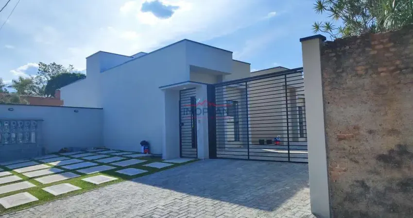 Casas térreas em condomínio, 02 dormitórios, sala , cozinha e banheiro,