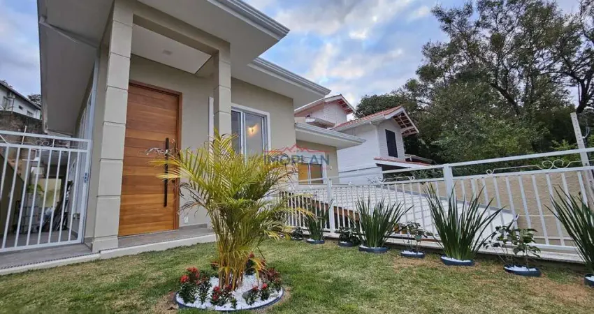 Casa à venda em condominio fechado com vista para pedra grande