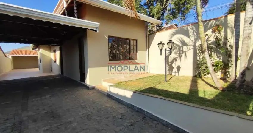 Casa térrea a venda em atibaia , 02 dorms sendo 01 suíte , 4 vagas , área gourme