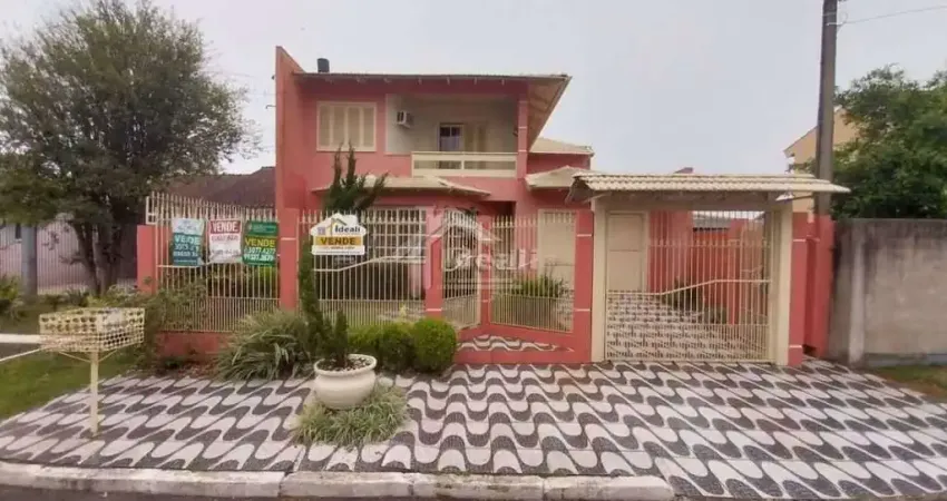 Casa com 3 quartos à venda na Avenida Getúlio Vargas, 173, Centro, Canoas