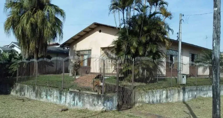 Casa com 3 quartos à venda na Rua Quinze de Novembro, 258, Getúlio Vargas, Sapucaia do Sul