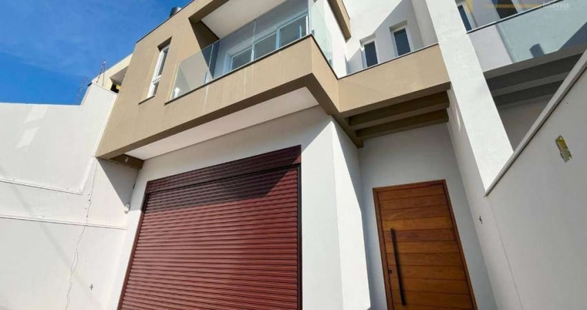 Sobrado com 3 dormitórios à venda, 190 m² por R$ 1.258.000,00 - Cristo Rei - São Leopoldo/RS