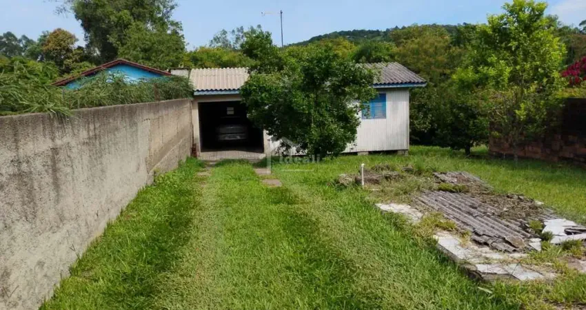 Casa com 2 quartos à venda na Pinto Bandeira, 144, Lira, Estância Velha