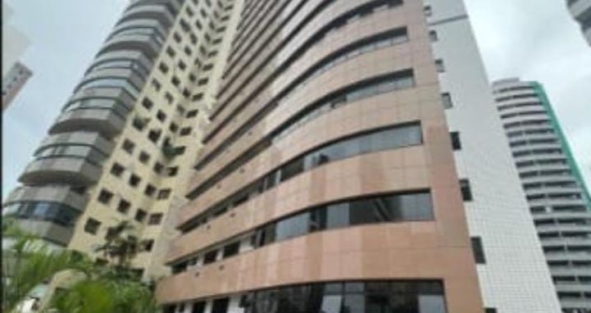 Apartamento de 210 M2.º há poucos metros da beira mar