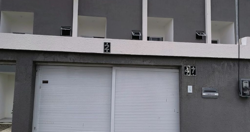 Linda casa dúplex venha com acabamento diferenciado pronta pra morar...